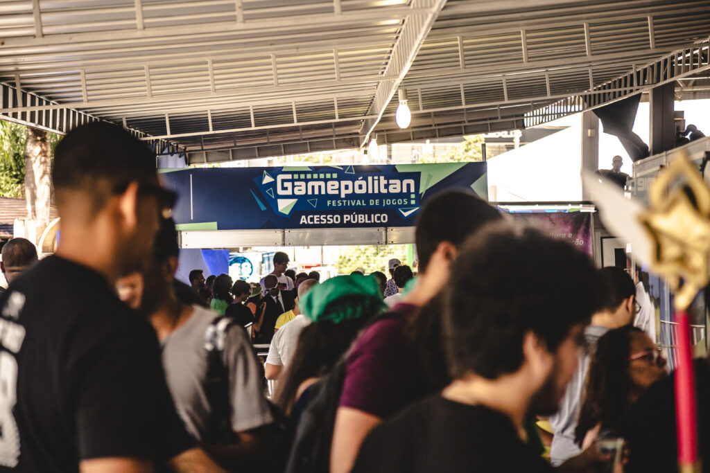 Canva no Gamepólitan